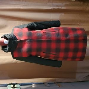 Pendelton Wool and Nylon coat Size Medium Womans Plaid